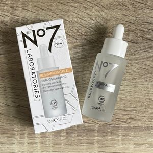 No7 Laboratories Resurfacing Peel 15% Glycolic Acid